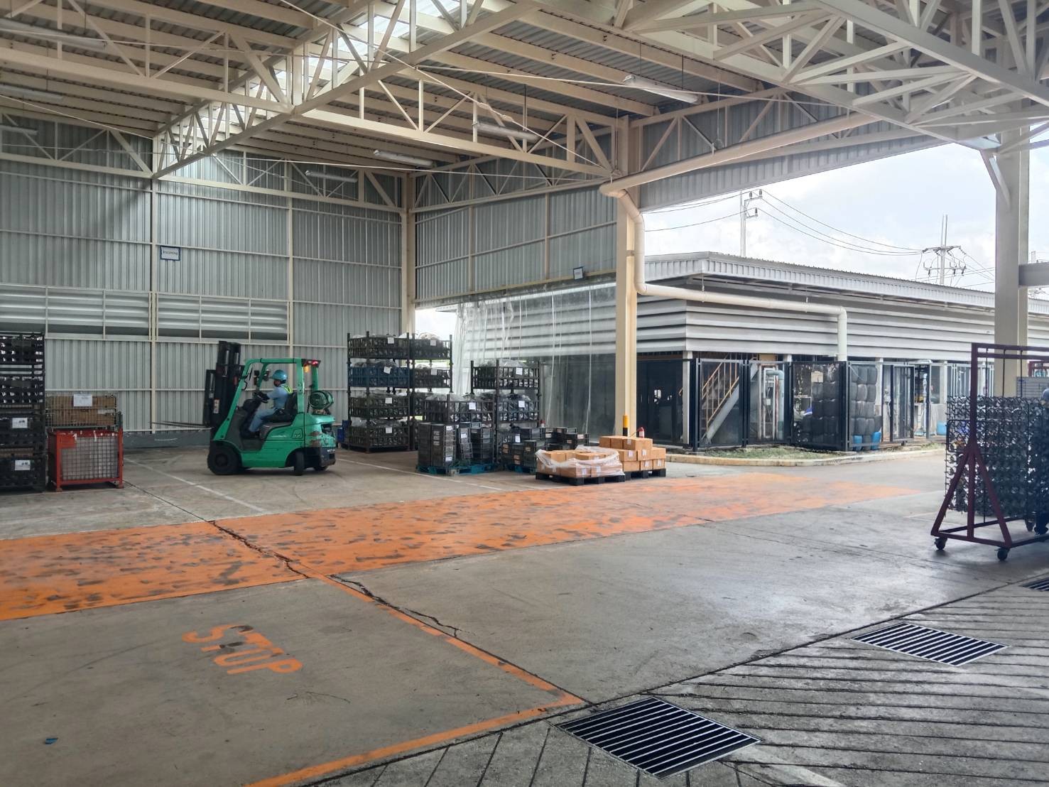 New store 2023